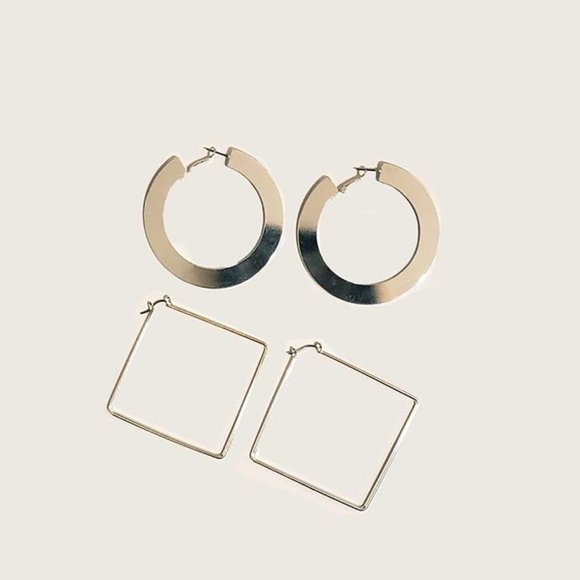 Claires Jewelry - Oversize Costume Earrings NWOT